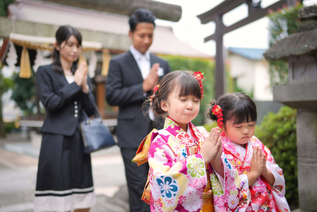 七五三　参拝　神社　お参り