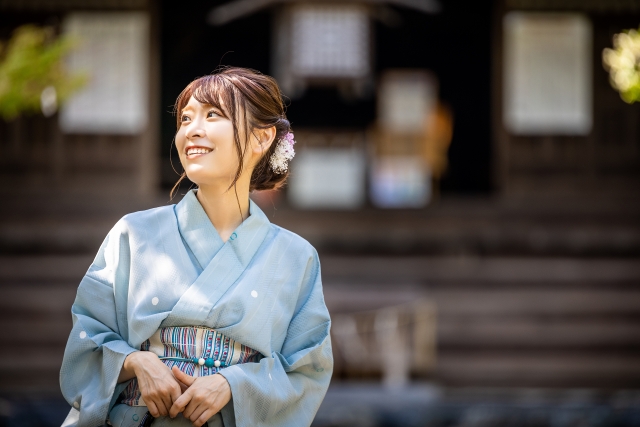 氏子総代 女性　浴衣　夏