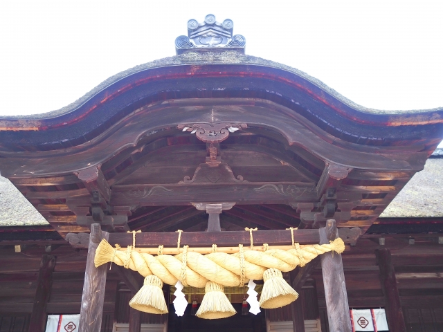 しめ縄　向き　藁　紙垂
