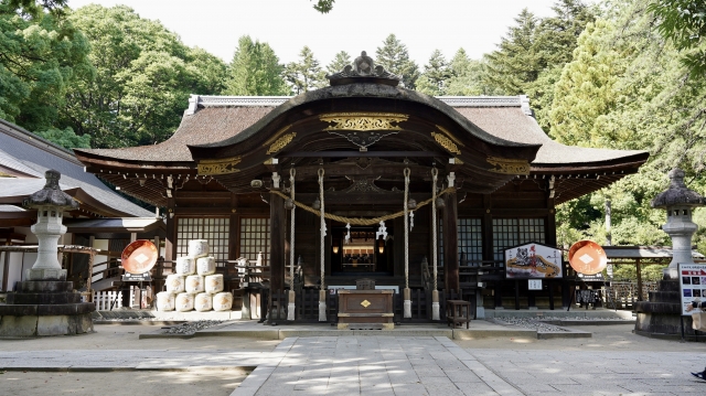 しめ縄　神社　藁　紙垂