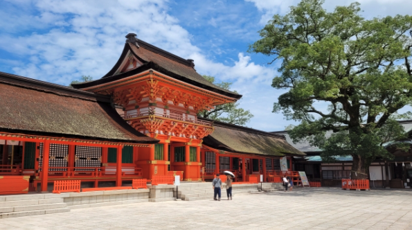 紙垂 　神社　境内　参拝