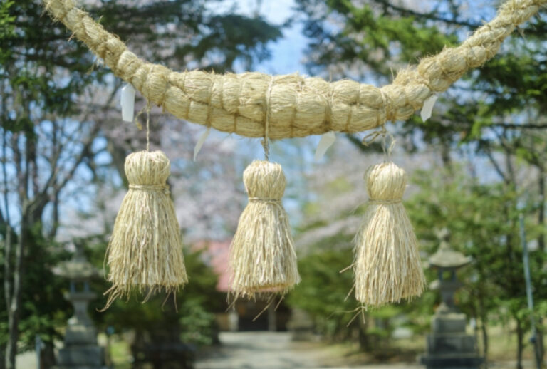 しめ縄_藁_しめ縄の由来_神社_鳥居