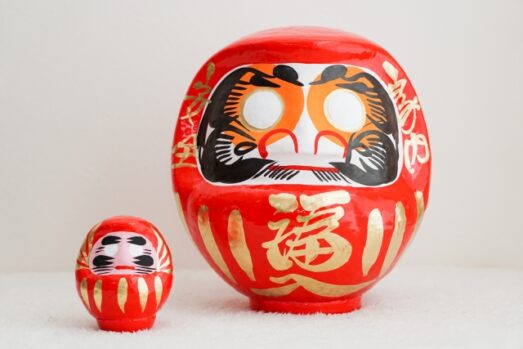 願い_開運アイテム_だるま_絵馬