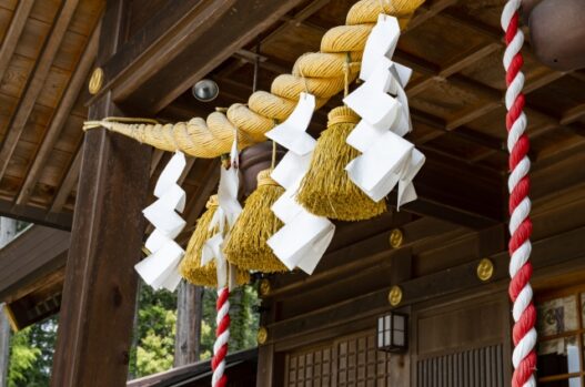 鈴緒_参拝者の祈り_寄り添う大切な神具