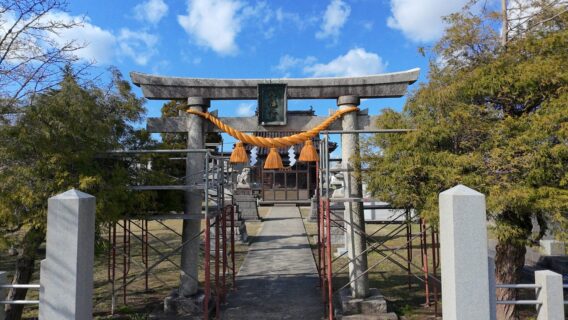 高岡市八幡宮_しめ縄_取り替え_株式会社折橋商店