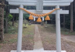 石川県志賀町市_熊野神社_鳥居しめ縄_取り替え