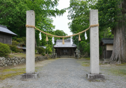 神社_注連柱とは_鳥居との違い_しめ縄を張る意味_解説