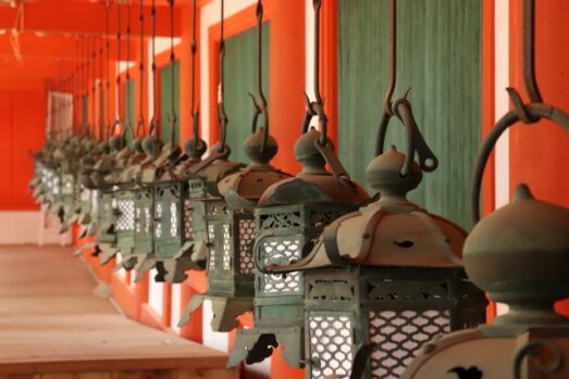 神社_灯籠_意味_役割_種類_解説